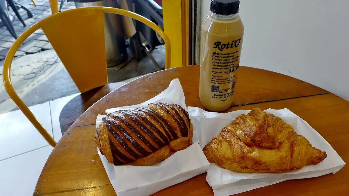 Bakery & Café bakes